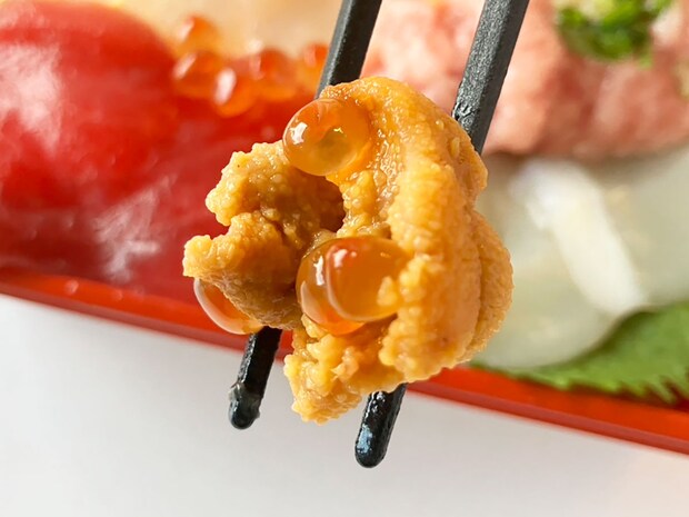 【角上魚類】950円「海鮮丼」多幸感がすごい！　うにやいくらなど10種類ドーン、太っ腹すぎる！の画像11