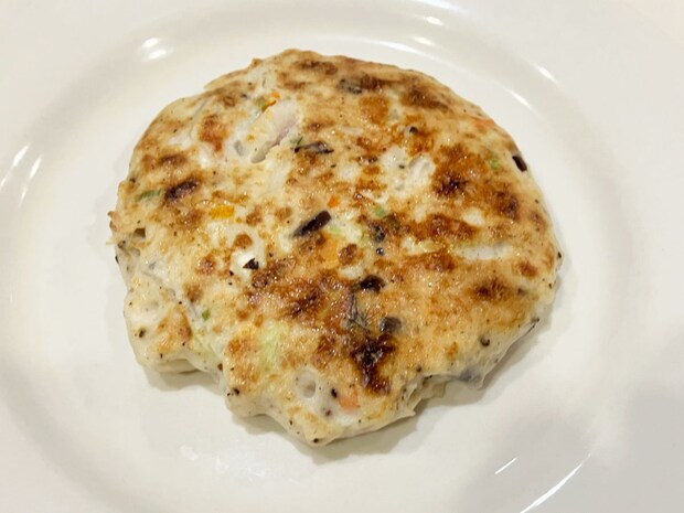 【角上魚類】新作「ハンバーグ」は、食感が「ブリブリ！」大きめカットの“アレ”が最高！の画像8