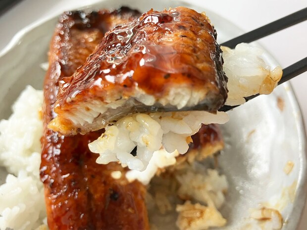 ＜校正中＞【角上魚類】土用の丑の日「国産うなぎ」の“焼き立て販売”が8年ぶり復活！　約28cmで1尾2500円「う、うますぎる！」の画像13