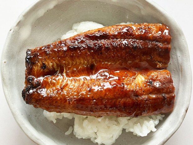 ＜校正中＞【角上魚類】土用の丑の日「国産うなぎ」の“焼き立て販売”が8年ぶり復活！　約28cmで1尾2500円「う、うますぎる！」の画像12