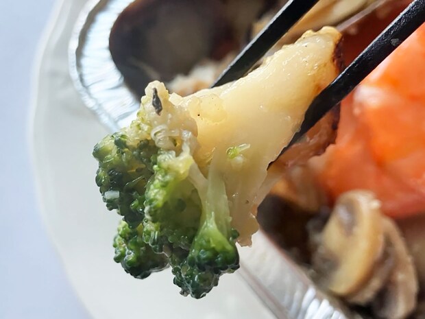 【角上魚類】海鮮だらけの「580円アヒージョセット」が豪華！　有頭えびなど具材8種の内容は？の画像14