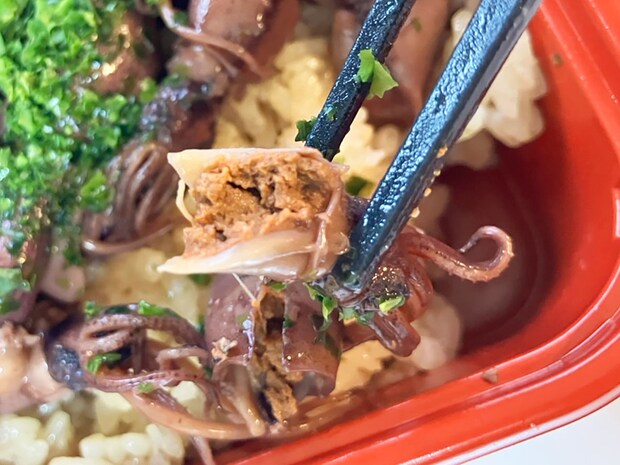 【角上魚類】380円「ホタルイカ飯」ご飯にぎっしり15杯！　濃厚な香りとハイコスパが最高！の画像7