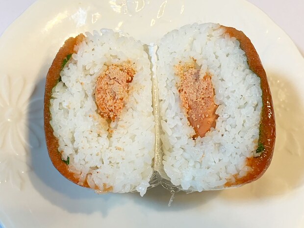 【角上魚類】300円「角上明太子おにぎり」はコスパ最高レベル！　中に隠れたサプライズ具材がうれしい！の画像4