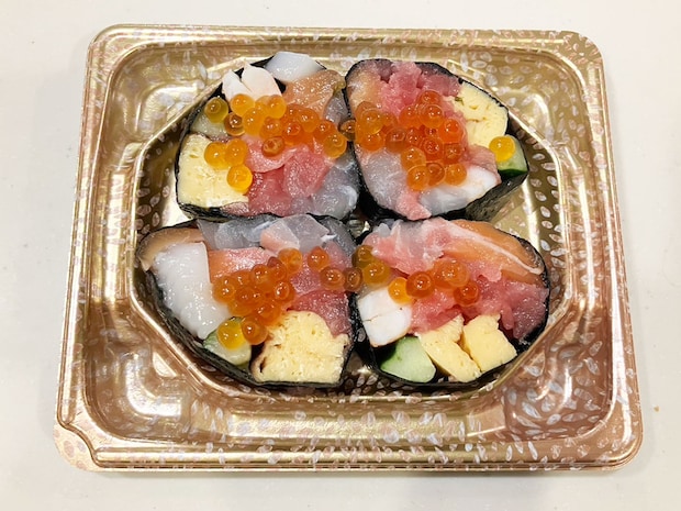 【角上魚類】新商品「海鮮豊漁巻き」580円は「米がない」！　具材8種類で満足感がハンパない！の画像4