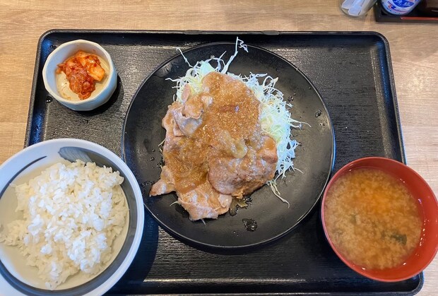 閉店相次ぐ【野郎めし】、実は「銀だこ」の定食屋！　940円「生姜焼き定食」の画像7