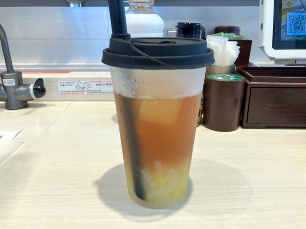 「ほぼ栗」でびっくり！【魚べい】300円スイーツ大福は「おいしすぎて感動！」栗丸ごとでデパ地下の味わいの画像4