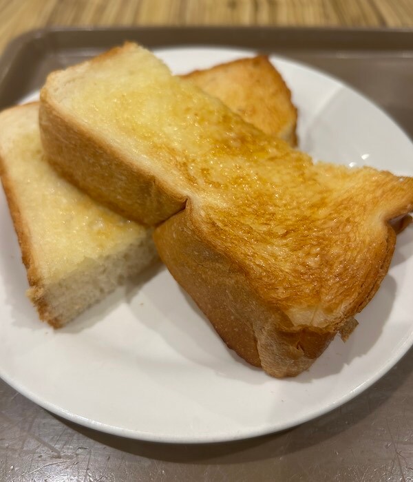 関西の老舗ベーカーリーカフェ【コンセルボ】430円「バターたっぷりモーニング」とは？　塩気がたまらない！の画像4