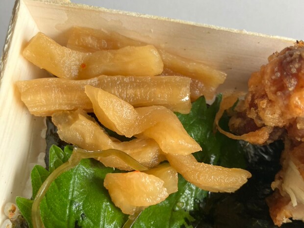 「これが港区スーパー価格！」【明治屋ストアー】「1059円のり弁」の中身は？食べたら「大根漬」にびっくり！の画像11