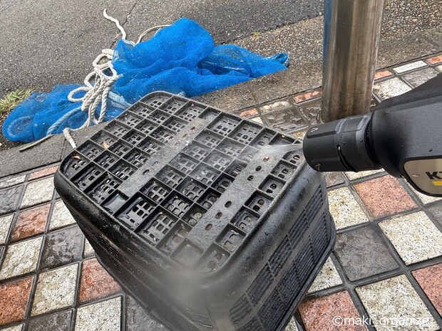 「洗濯機に入らない」汚れたラグマットがサッと洗える！　プロの疲れない掃除テクの画像3