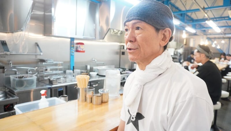 年収1,500万アパレル部長→株で全損→40歳から修行で“19時間待ち”の尼崎市ラーメン店主に。