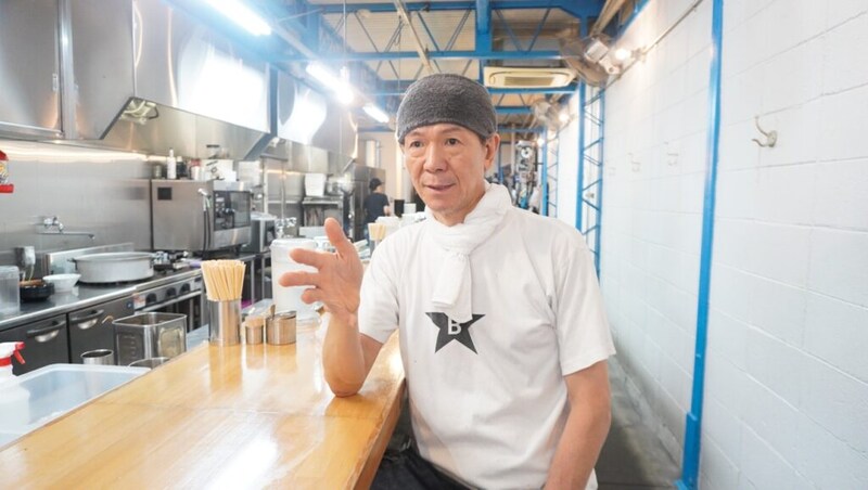 年収1,500万アパレル部長→株で全損→40歳から修行で“19時間待ち”の尼崎市ラーメン店主に。