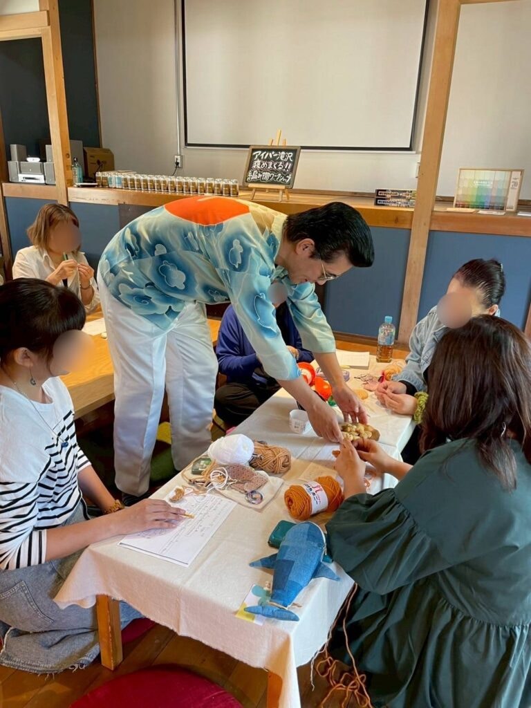 マヂカルラブリーを見て解散？51歳芸人が食べれない現実から”ある副業“で人生が一変した理由