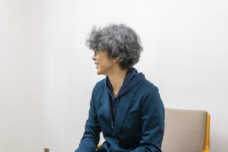 月300時間残業の勤務医10年。無職を経て43歳で芥川賞を受賞した理由「1日の境目が消えた」