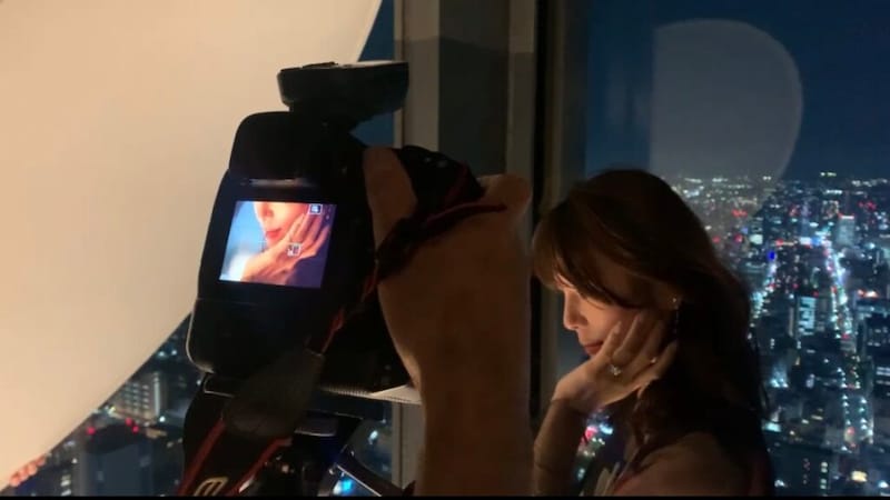 百貨店の美容部員から年収4,000万”バリキャリ”に。外資営業職でクビ寸前から「OL 毒女ちゃん」へ