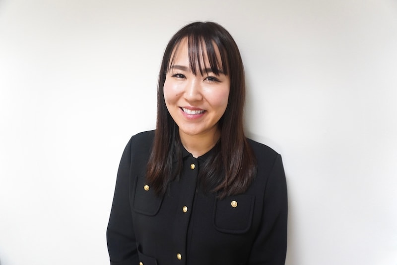「800万円払えなければ廃業」から年商5億に。父の借金返済→28歳の歯科衛生士が”ホワイトニング”で起業。