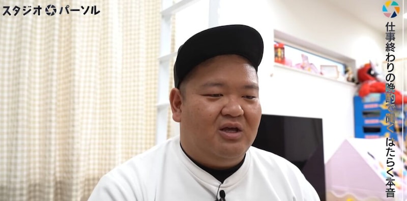 元「ANZEN漫才」あらぽん、解散後は94連休・月収200円。“ひょうたん芸人”で海外個展へ