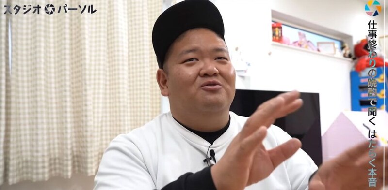 元「ANZEN漫才」あらぽん、解散後は94連休・月収200円。“ひょうたん芸人”で海外個展へ