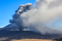 日本の活火山は111も！　知っておきたい火山灰対策を解説
