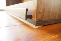 1,000円以下のグッズ5点で住まいの地震対策！