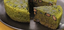 ホットケーキミックスを使って♪　抹茶と黒豆のジャンボ蒸しケーキ