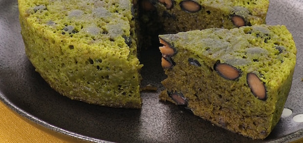 ホットケーキミックスを使って♪　抹茶と黒豆のジャンボ蒸しケーキ
