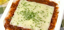 レンジ一発ですぐ完成！　パックのままミートドリア