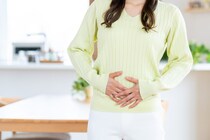 「卵巣腫瘍」とは？症状・良性腫瘍・治療方法も解説！【医師監修】