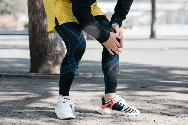 スポーツによる膝の痛みとは？