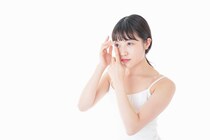 レーシック後にコンタクトを装着してもいい？カラーコンタクトの使用やアイメイクの注意点も解説