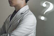 「眼科医はICLをやらない説」のウソ・ホント  ICLのリスクや合併症、受ける上での注意点を解説