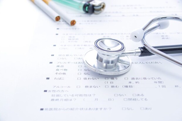 タバコと聴診器