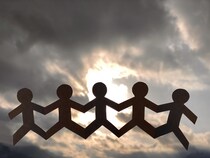 【闘病】「タバコは止めろ！」27歳でステージ4のがん宣告を受けた3児の父