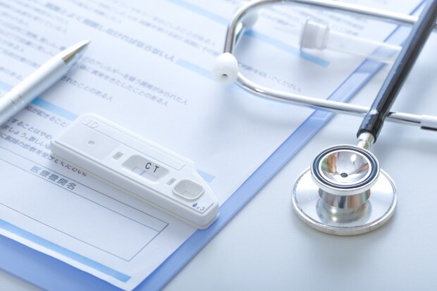 インフルエンザやコロナが疑われるときの受診の目安と検査