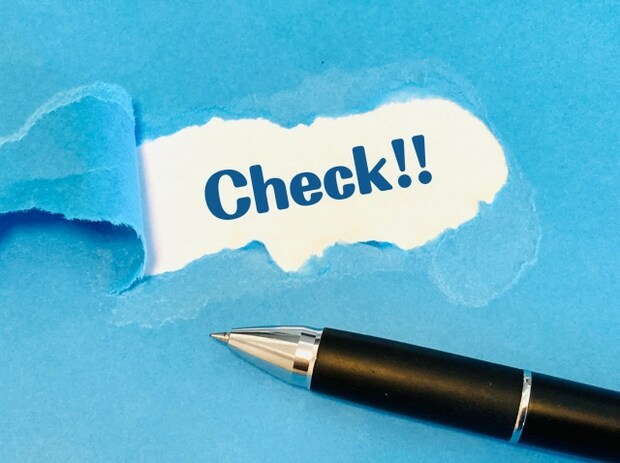 ドライアイのセルフチェックと受診の目安