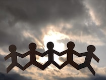 【闘病】「タバコは止めろ！」27歳でステージ4のがん宣告を受けた3児の父