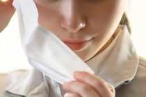 マスクを外した自分に自信がない… それ｢醜形恐怖症｣かも!? 医師が分かりやすく解説