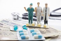 眼瞼下垂治療、保険と自費にはどんな差があるの？ それぞれの費用相場は？