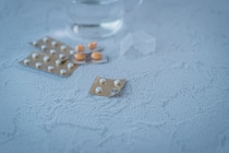 不眠症の薬ってどんな種類があるの？ 睡眠導入剤と睡眠改善薬の違いを薬剤師が解説