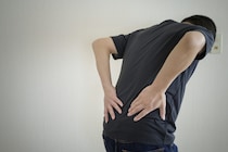 「腰部脊柱管狭窄症」とは？ 医師が症状･原因･治療法を解説