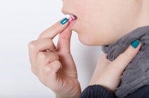 「風邪薬を飲むと治りが遅くなる」ってホント？