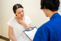 上咽頭炎の「Bスポット治療」は痛い？ 医師が治療リスクなど含めて解説