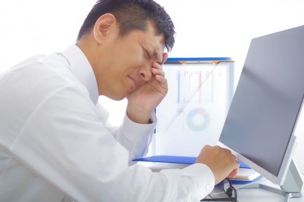 片目だけ眼精疲労になることはある？