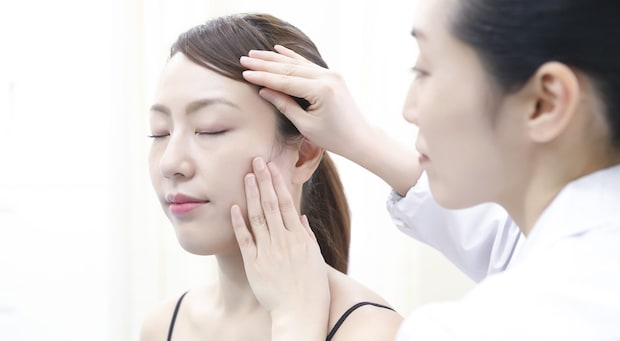 顔のたるみ治療の選択肢とは？