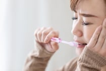 突然、片方の顎が痛みはじめた…どんな病気が考えられる？