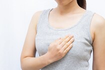 「乳がん検診は受けない方がいい」実際どうなの？ 医師が開始年齢の目安とマンモグラフィ･超音波検査のリスクを解説