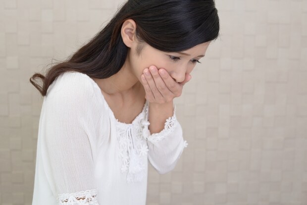 腸閉塞が疑われる症状と緊急受診の目安