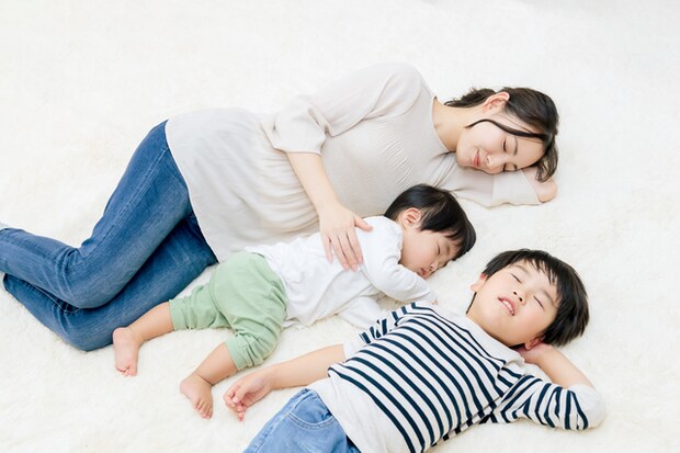 「弟は脚が動くの？」