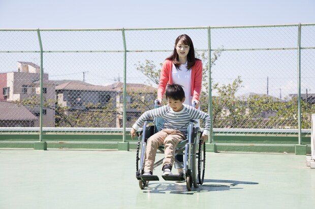 小学生の時に「一生歩けない」といわれた時は泣きました