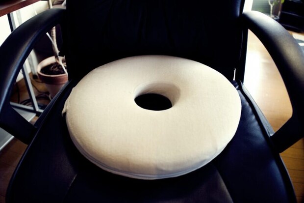 ドーナツ型クッション