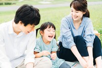 「チック症」とは？原因・症状についても解説！